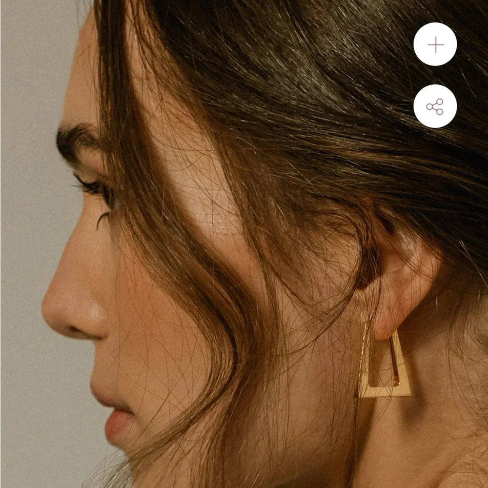 Spells of Love ‘Alia’ Yellow Gold Hoops ASO Catherine, Princess of Wales - Picture 4 of 14